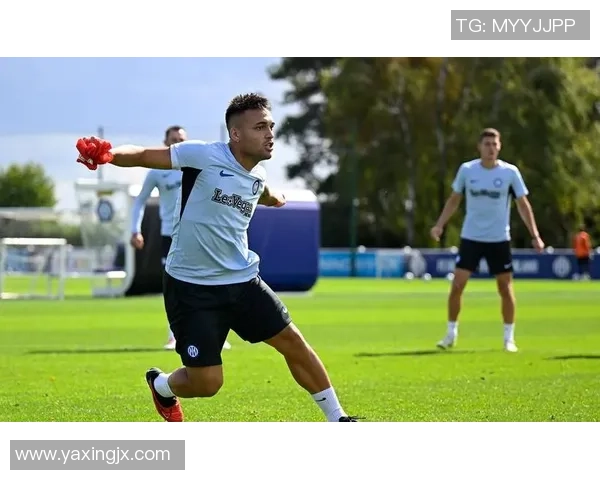 星图足球球星卡:探索数字化时代下的足球收藏与投资新机遇 星图足球球星卡:探索数字化时代下的足球收藏与投资新机遇